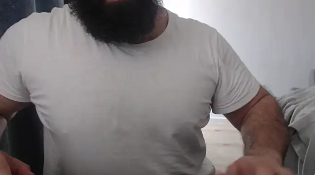 hugemachohandsome online show from 10, 3, 2025