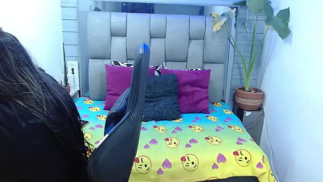 evelin zaens online show from 18, 7, 2026