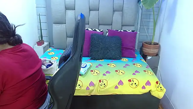 evelin zaens online show from 21, 7, 2026