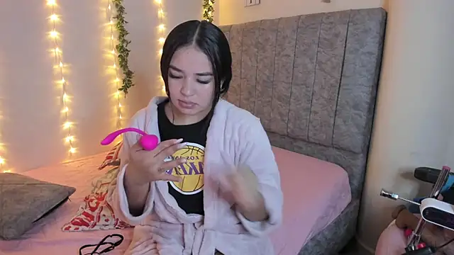 SaraCrow online show from 14, 12, 2025