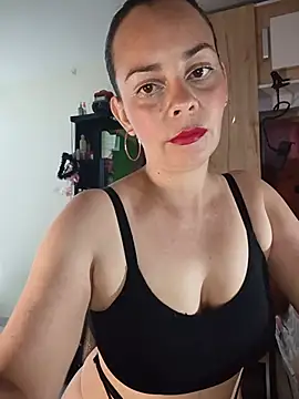 Snapshot of johannatb chatting on 18, 7, 2026 johannatb online show from 18, 7, 2026