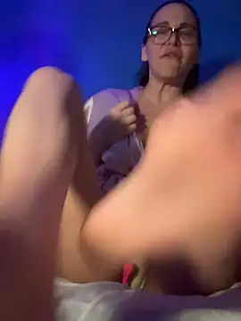 MessyNastyQueen online show from 16, 4, 2026