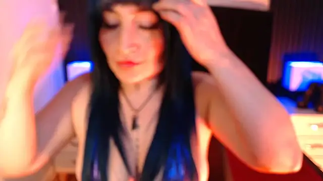 alicia moom online show from 14, 7, 2026