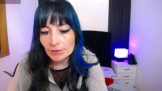 alicia moom online show from 26, 2, 2025