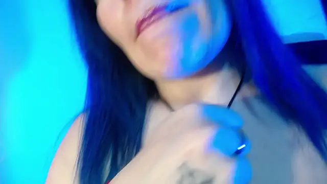 alicia moom online show from 26, 11, 2025