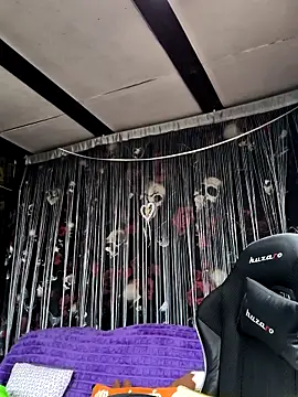 KikiXRed online show from 21, 4, 2026