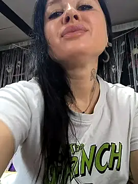 KikiXRed online show from 22, 4, 2026