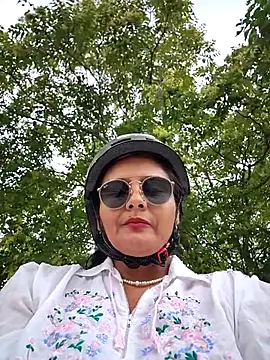 Snapshot of bellapaty chatting on 10, 7, 2026 bellapaty online show from 10, 7, 2026