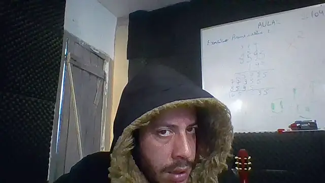 Snapshot of MachoScorpionCaralho chatting on 17, 7, 2026 MachoScorpionCaralho online show from 17, 7, 2026