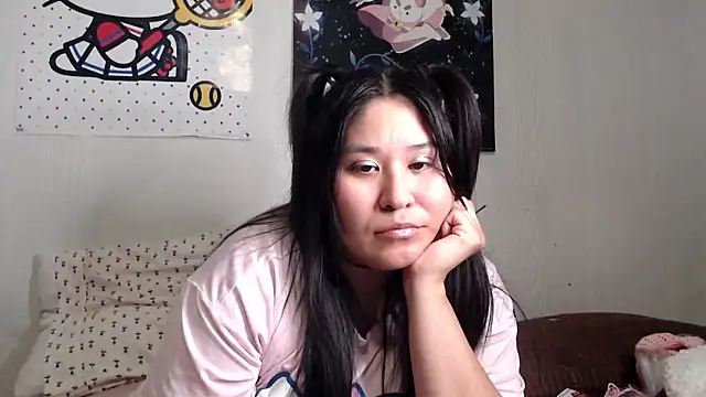 Cupcakecutie449 online show from 8, 3, 2025