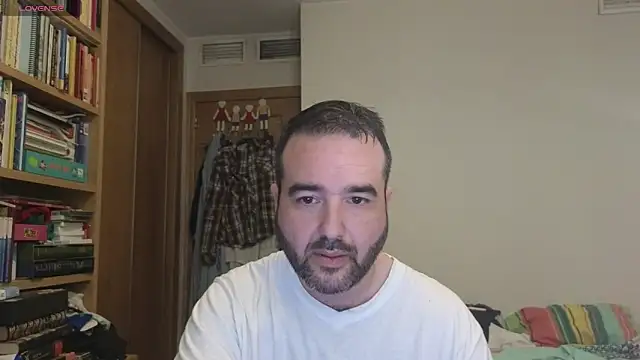curiosillo83 online show from 5, 10, 2025