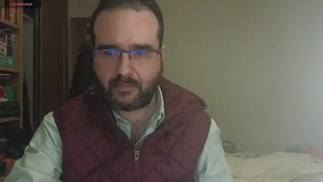 curiosillo83 online show from 6, 3, 2025