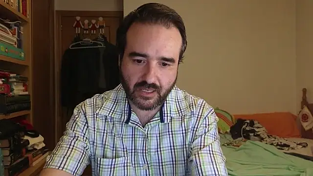 Snapshot of curiosillo83 chatting on 7, 7, 2026 curiosillo83 online show from 7, 7, 2026