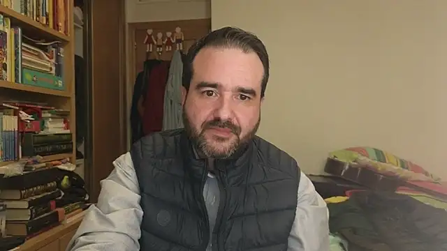 curiosillo83 online show from 4, 2, 2026