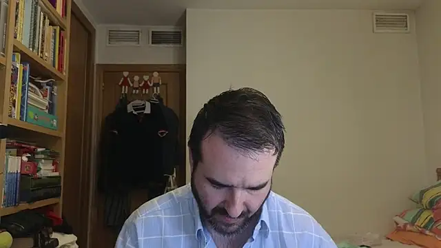 Snapshot of curiosillo83 chatting on 11, 6, 2026 curiosillo83 online show from 11, 6, 2026