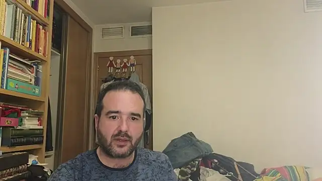 curiosillo83 online show from 19, 10, 2025