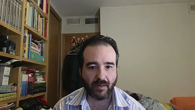 Snapshot of curiosillo83 chatting on 18, 7, 2026 curiosillo83 online show from 18, 7, 2026