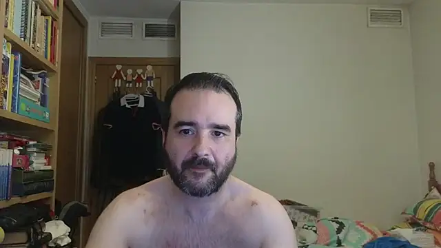 Snapshot of curiosillo83 chatting on 8, 6, 2026 curiosillo83 online show from 8, 6, 2026