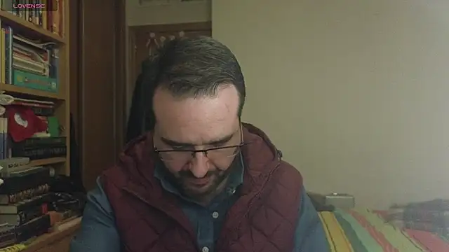 curiosillo83 online show from 13, 3, 2025