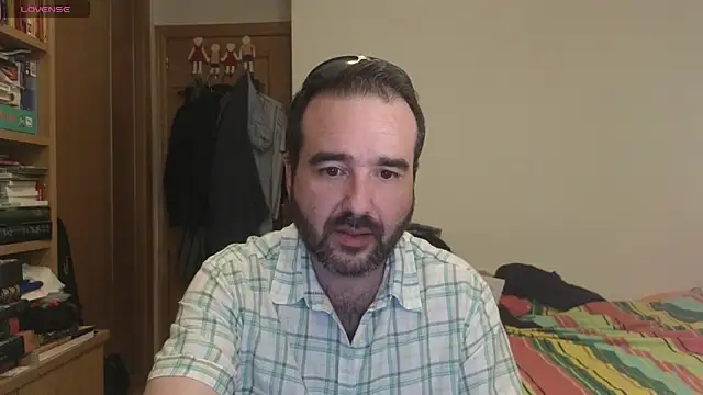 curiosillo83 online show from 22, 9, 2025
