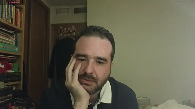 curiosillo83 online show from 14, 3, 2025