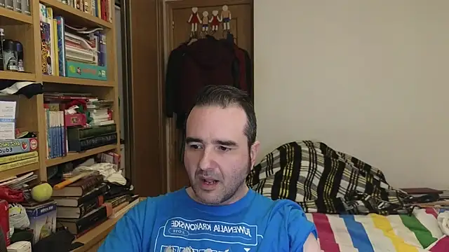 curiosillo83 online show from 19, 4, 2026