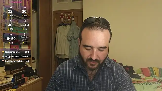 curiosillo83 online show from 14, 10, 2025