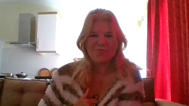 TrustfulVampire1 online show from 26, 2, 2026