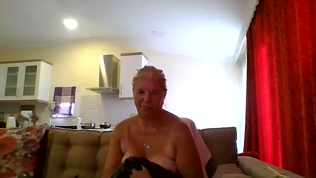 TrustfulVampire1 online show from 26, 9, 2025