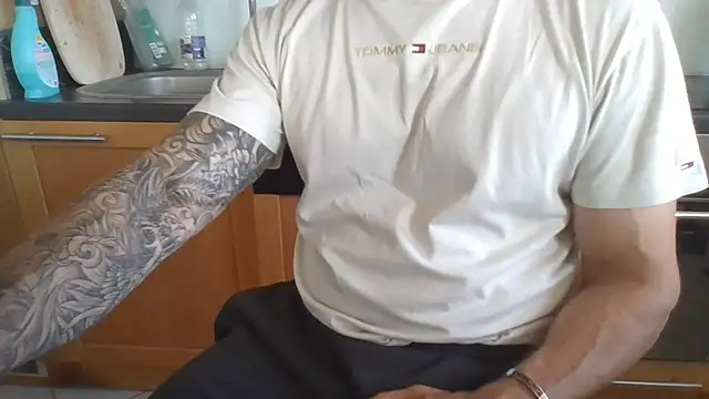 Snapshot of jouet75 chatting on 31, 7, 2026 jouet75 online show from 31, 7, 2026