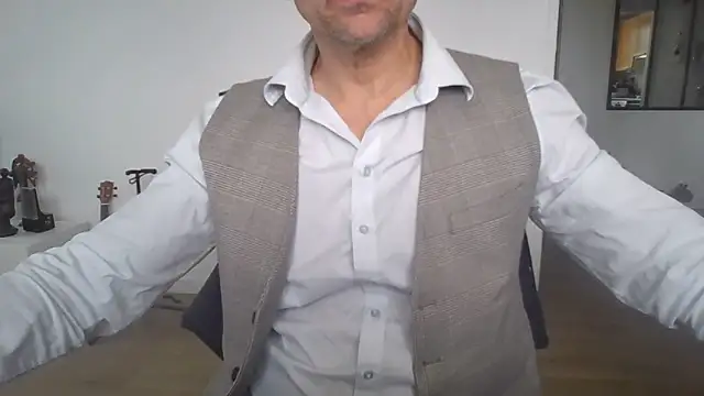 Snapshot of jouet75 chatting on 12, 5, 2026 jouet75 online show from 12, 5, 2026