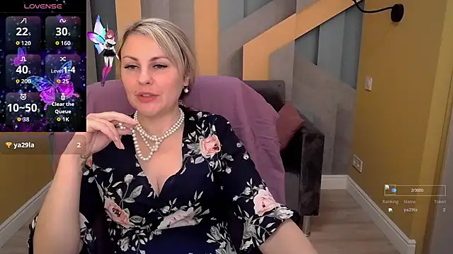 Snapshot of Candy_Long chatting on 30, 10, 2025 Candy Long online show from 30, 10, 2025