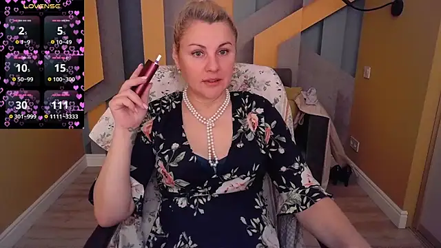 Candy Long online show from 30, 5, 2026