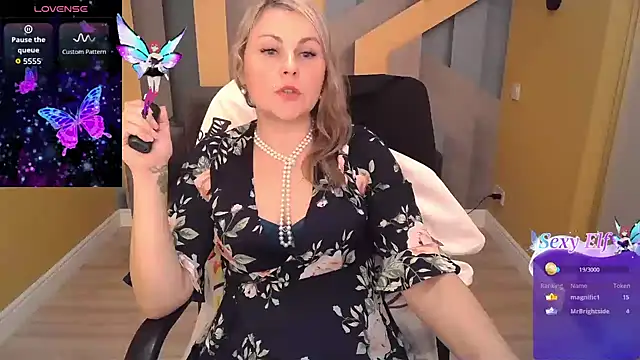 Snapshot of Candy_Long chatting on 19, 12, 2025 Candy Long online show from 19, 12, 2025