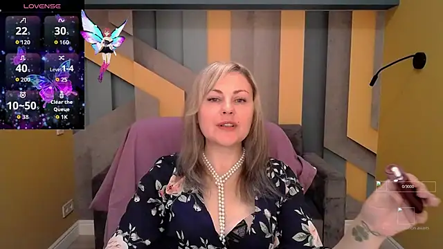 Snapshot of Candy_Long chatting on 27, 10, 2025 Candy Long online show from 27, 10, 2025