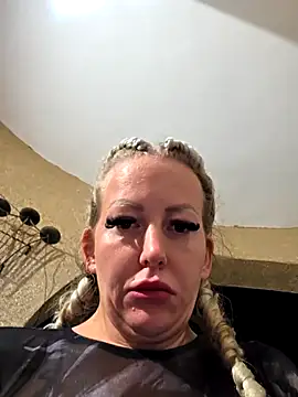 Snapshot of Jassy_Foxy chatting on 12, 9, 2025 Jassy Foxy online show from 12, 9, 2025