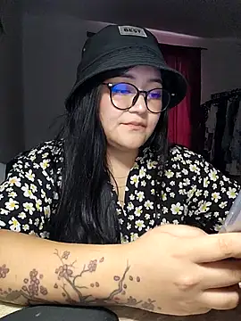 Sakura 0505 online show from 22, 11, 2025