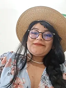 Sakura 0505 online show from 17, 12, 2025