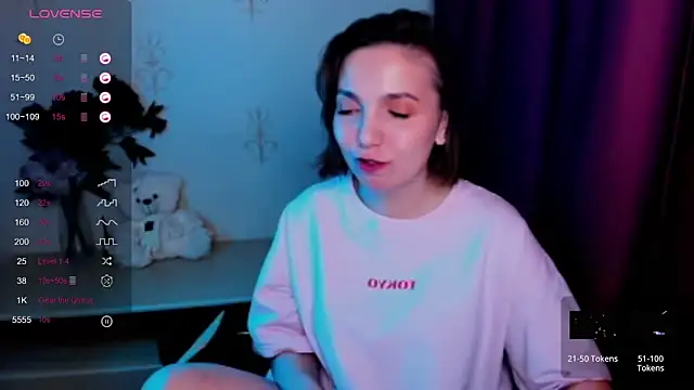 KindHazelHere  online show from 19, 11, 2025