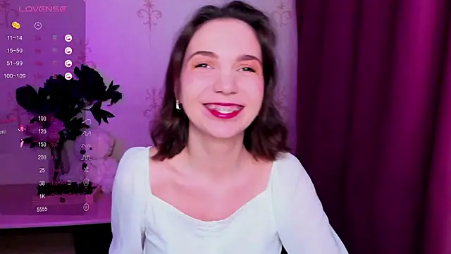 KindHazelHere  online show from 11, 3, 2026