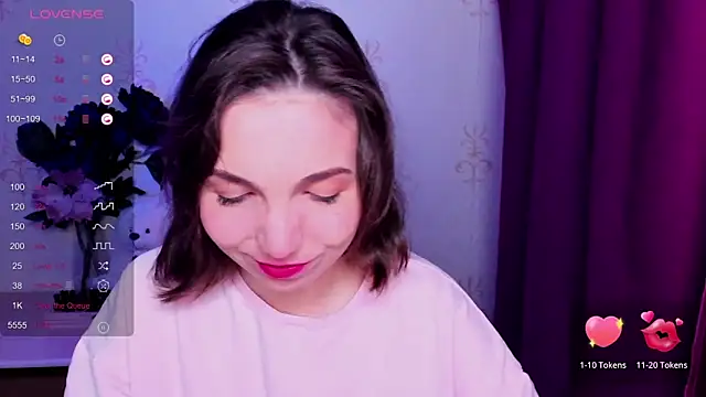 KindHazelHere  online show from 21, 2, 2026