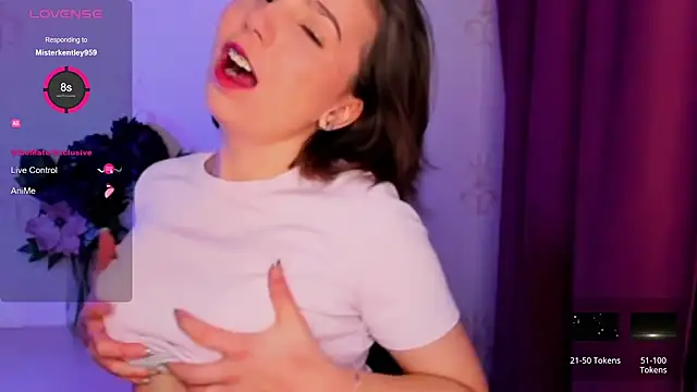 KindHazelHere  online show from 14, 1, 2026