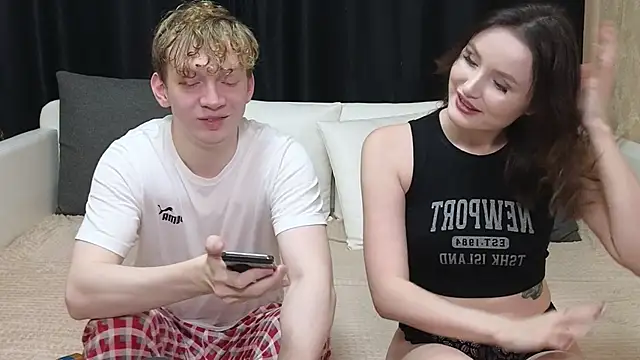 Snapshot of loossers chatting on 17, 10, 2025 loossers online show from 17, 10, 2025