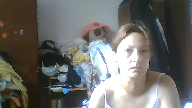Snapshot of ShawnaAdams chatting on 4, 7, 2026 ShawnaAdams online show from 4, 7, 2026