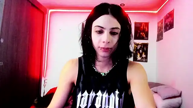 Snapshot of dussk_ chatting on 7, 12, 2024 dussk online show from 7, 12, 2024