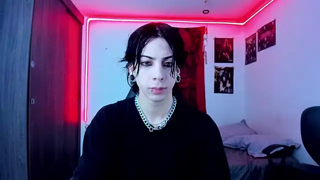 Snapshot of dussk_ chatting on 5, 1, 2025 dussk online show from 5, 1, 2025