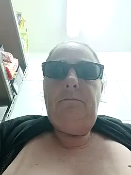 eroticjessitop online show from 4, 11, 2025