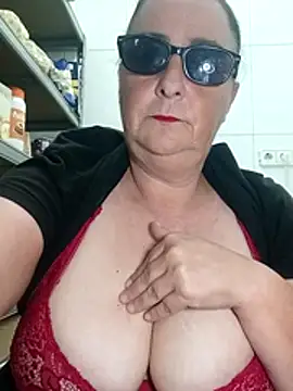 eroticjessitop online show from 12, 2, 2026