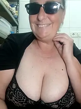 eroticjessitop online show from 22, 2, 2026