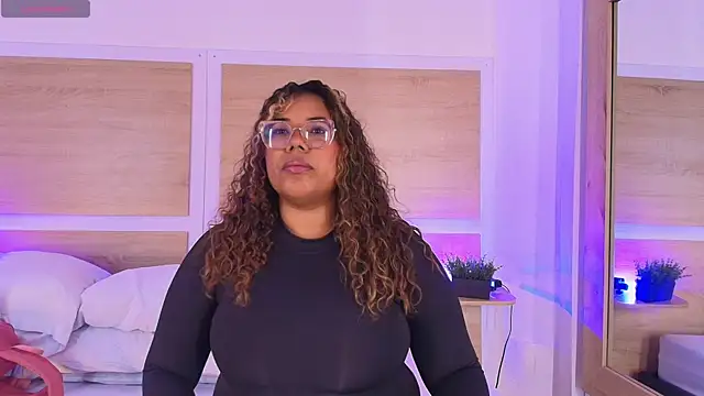  nickypurple  online show from 9, 11, 2025